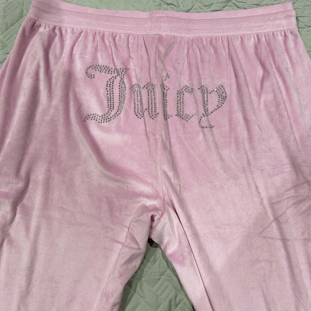 Juicy Couture Pastel Pink Velour Lounge Pants - Picture 4 of 4